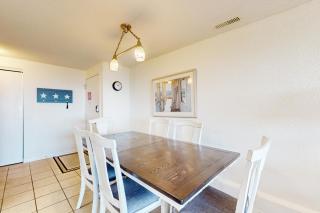 Sandy Square 103 - 5