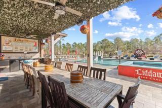 Sleep Up To 54 on 10 Private Acres Of Fun - 7