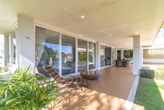 Linda casa em frente ao lago - 4