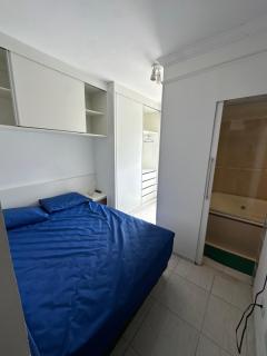 Apartamento com Hidromassagem próximo a praia da enseada - 9