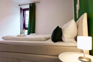 RAHA Apartments - stylisches Apartment - Barrierearm - Fahrstuhl - Bahnhofsnah - Vollausstattung - 1