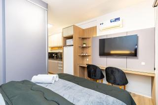 Studio Completo com Garagem no Batel - SOH0303 - 1