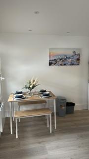 The Comfy Spot - Bromley - 1