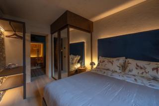 Forma Your Boutique Suite - 2