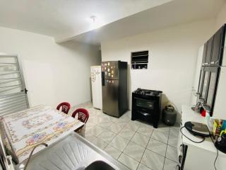 Casa completa perto do Parque da Cidade - 0