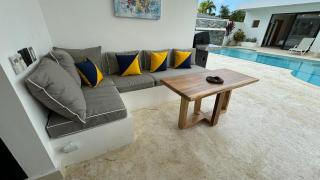 5 Bedroom Villa With Two Kitchens - 8