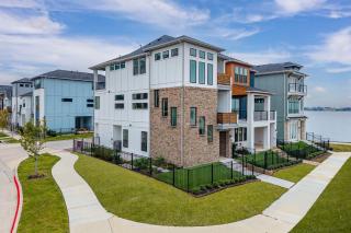 3br Lake House In Rowlett - 0