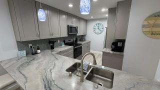 Sandy Feet Retreat - 2