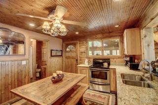 Near All-Season Trails Lakefront Crosby Getaway! - 4