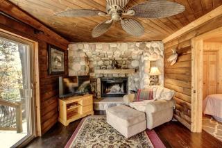 Near All-Season Trails Lakefront Crosby Getaway! - 1