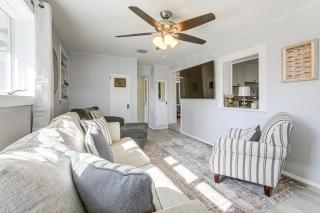 Boat Dock and Yard Waterfront Okeechobee Retreat - 5