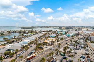 Stunning Beach & Gulf Views - Madeira Norte #214 - 2