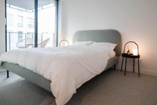 Spacious 2-Bedroom in Vibrant Chinatown Open-Concept Luxury - 3