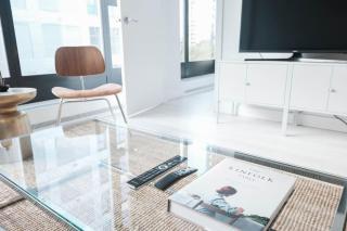 Spacious 2-Bedroom in Vibrant Chinatown Open-Concept Luxury - 1