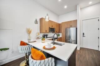 The Glass Loft Midtown - 8