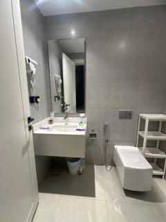 شقة فاخرة بشرفة على البحر - 6