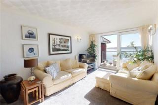 47 Hindmarsh Square - 1