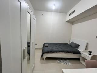 Cozy Room In Abu Dhabi Reem island Near to Galeria Mall - 6