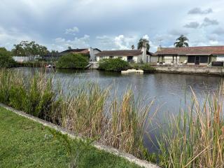 Cozy one bedroom with great water views lots of room - 6