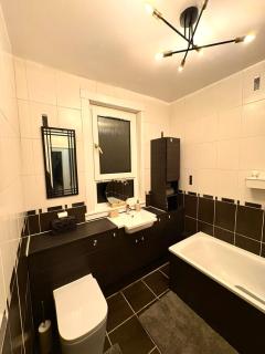 Sleeps 8 guest Entire house Glasgow very central - 2