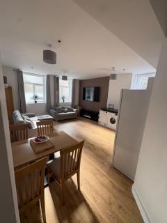 Pentwyn avenue apartment - 5