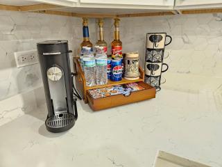 Modern Retreat near Six Flags & Naval Base - 6