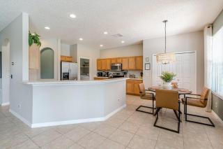 8575 - 7th Heaven Villa - 8