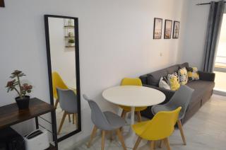 Cozy 1-Bedroom - 90m from Beach in Los Boliches - 6