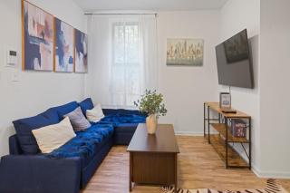 2BD Comfy Manhattan Home - 8