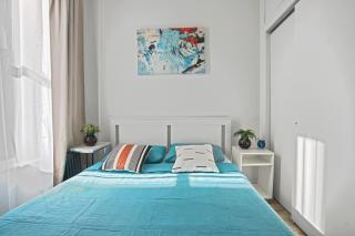 2BD Comfy Manhattan Home - 9