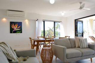 Beachfront 3-Bed with Pool & Stunning Ocean Views - 3