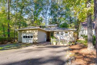 Peaceful Retreat! Carolina Trace Home with Porch - 9