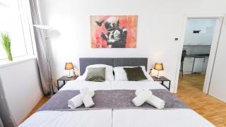 Urban Three Bedroom Apartment Vienna - 1
