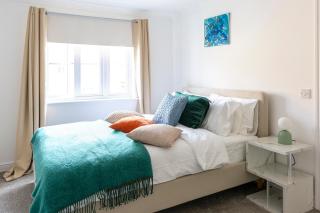 Peaceful 2BR Retreat w Garden Near Oxford - 6