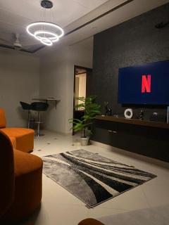 Boulevard - 2BR- Self Check-IN - DHA Phase 6 - 6