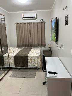 Casa com suite bem localizada - 2