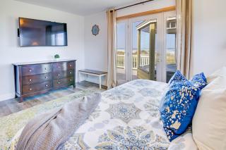 Ocean Front with Hot Tub, Dog Friendly! Beach Time - 2