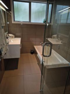 Seaviews on Sullivans - 2