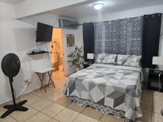 Cozy & comfortable crib - 0