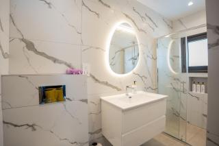 Raise Cityscape Limassol Suites - 3