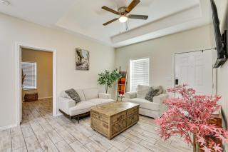 2 Mi to DHR Health Commuter-Friendly Pharr Apt - 6