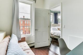 Explore and Work! Stylish Washington Heights Duplex - 9