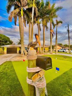 Waterfront Caribbean-Vibe Paradise with Heated Pool and Boat Dock - 1