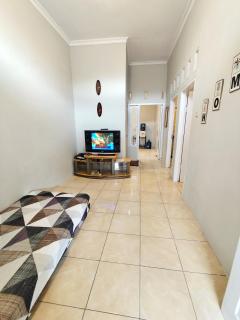 Mutiara Homestay by Slamet - 6