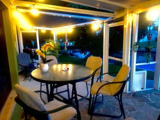 Waterfront Caribbean-Vibe Paradise with Heated Pool and Boat Dock - 8