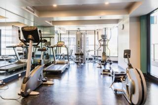 Stylish City Escape! Oaks Horizons - 8