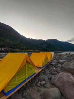 River - Paradise Camps - 1