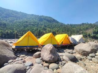 River - Paradise Camps - 4