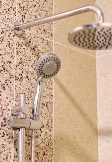 22 Macalisterz George Town - 9