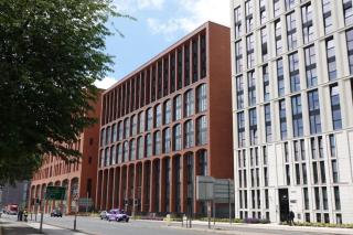 Joyful Group - Deansgate 2BR Chic City Gardens Apartment - 6